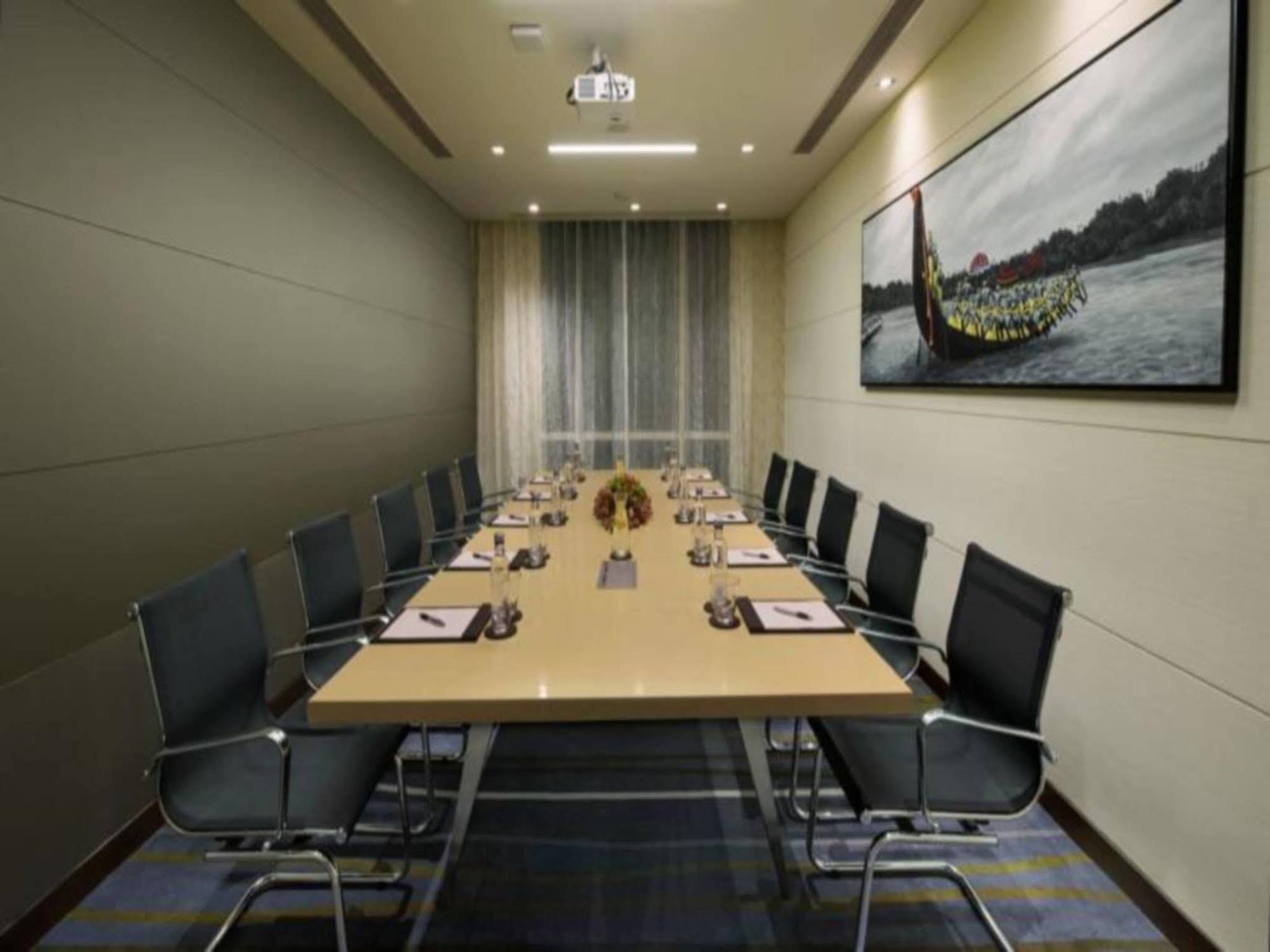 Courtyard By Marriott Bengaluru Outer Ring Road Ξενοδοχείο Εξωτερικό φωτογραφία