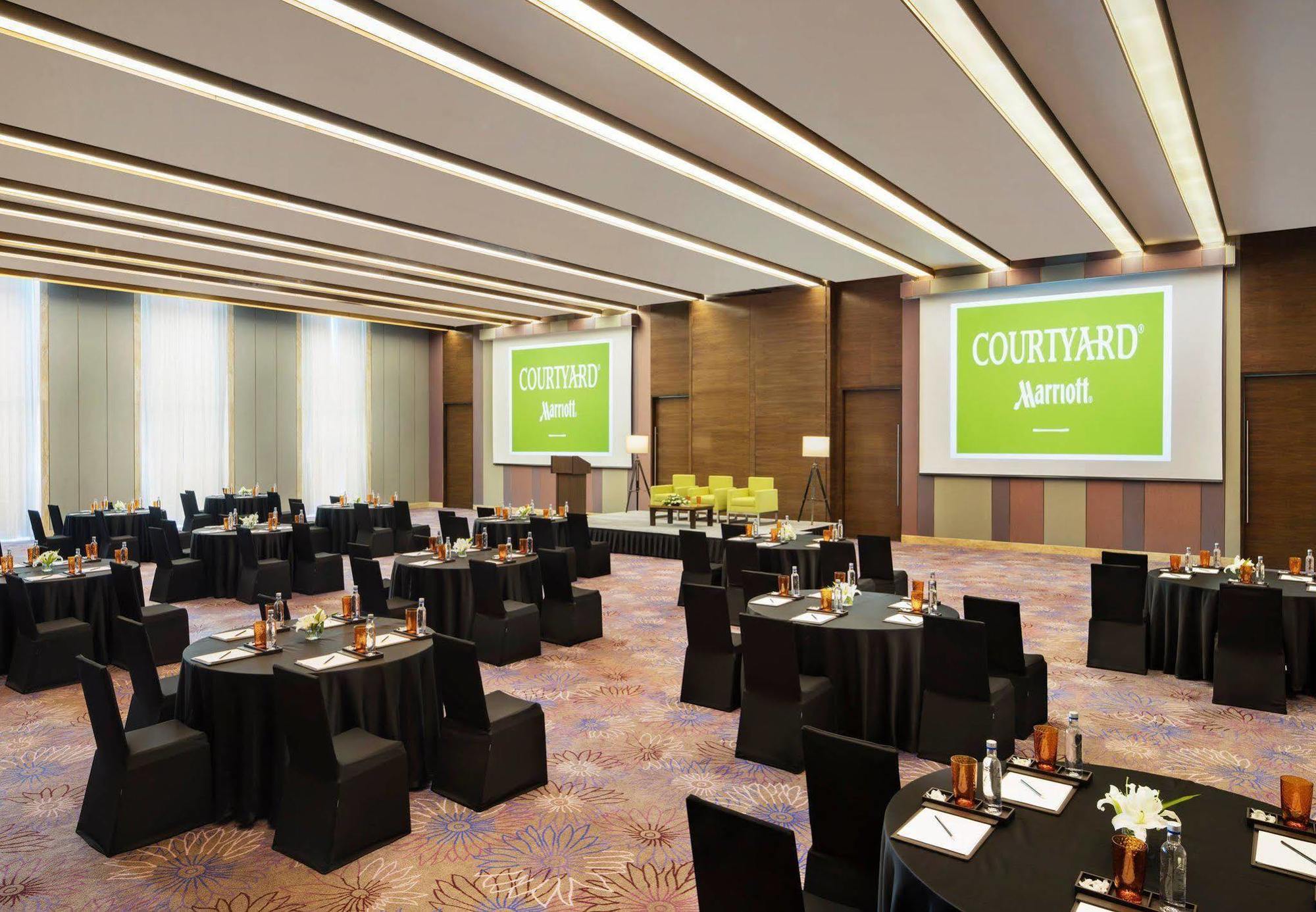 Courtyard By Marriott Bengaluru Outer Ring Road Ξενοδοχείο Εξωτερικό φωτογραφία